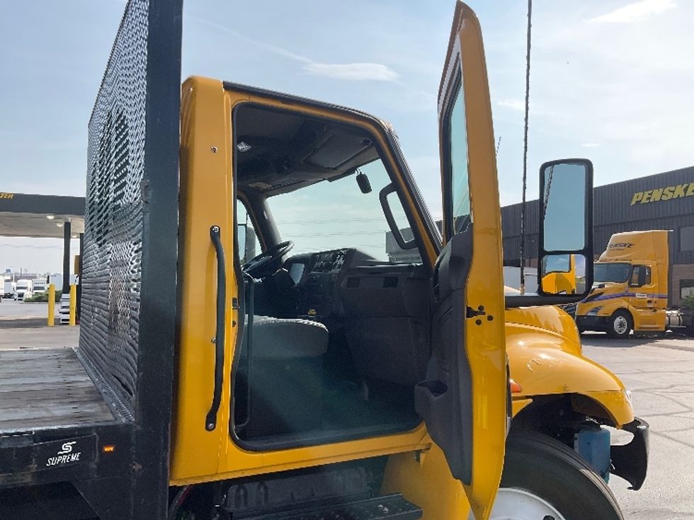 Flatbed Truck-Light and Medium Duty Trucks-International-2022-MV607-Greeley-CO-60,792\n\t\tmiles-$ 74,750 - Image 20