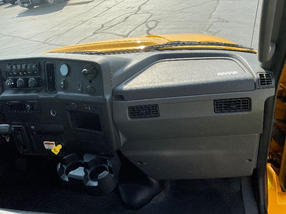 Flatbed Truck-Light and Medium Duty Trucks-International-2022-MV607-Greeley-CO-60,792\n\t\tmiles-$ 74,750 - Image 21