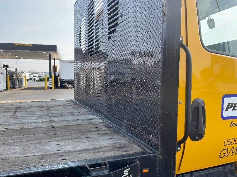 Flatbed Truck-Light and Medium Duty Trucks-International-2022-MV607-Greeley-CO-60,792\n\t\tmiles-$ 74,750 - Image 28
