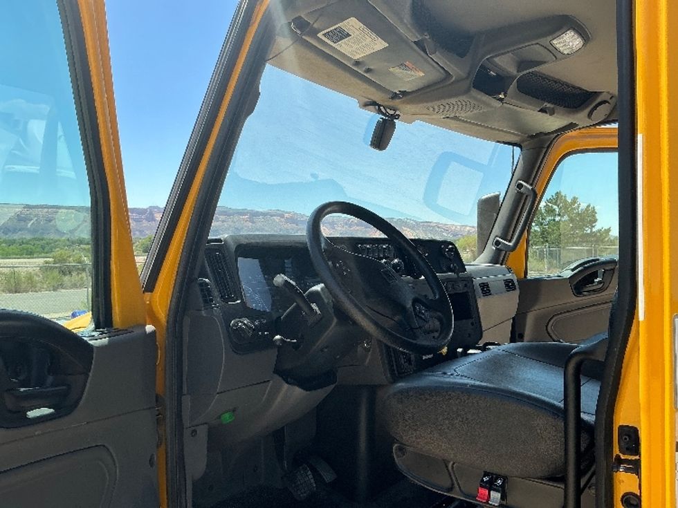 Flatbed Truck-Light and Medium Duty Trucks-International-2022-MV607-Greeley-CO-66,965\n\t\tmiles-$ 71,750 - Image 16