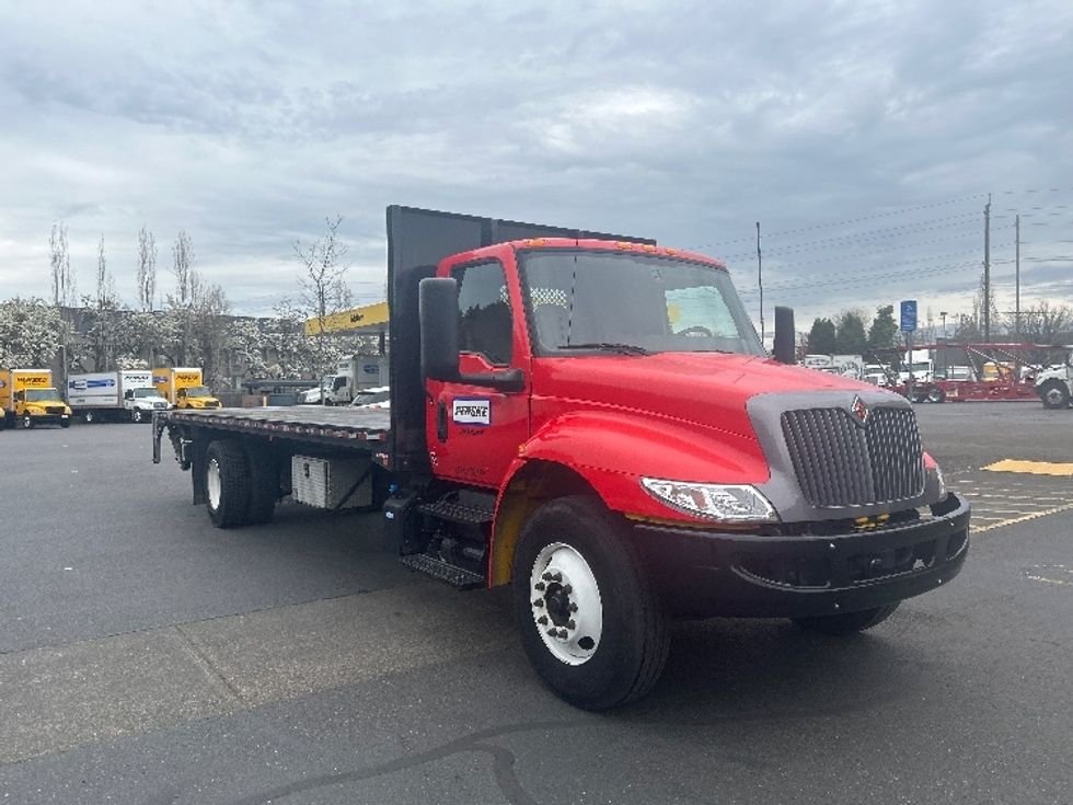 Flatbed Truck-Light and Medium Duty Trucks-International-2022-MV607-Portland-OR-56,359\n\t\tmiles-$ 70,750 - Image 1