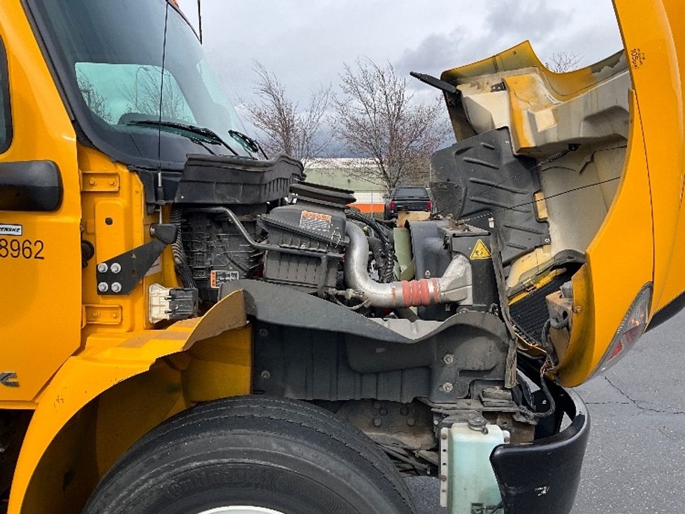 Flatbed Truck-Light and Medium Duty Trucks-International-2022-MV607-Portland-OR-63,742\n\t\tmiles-$ 66,250 - Image 23