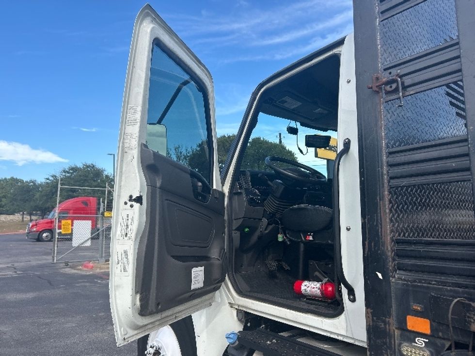 Flatbed Truck-Light and Medium Duty Trucks-International-2022-MV607-San Antonio-TX-224,118\n\t\tmiles-$ 52,750 - Image 16