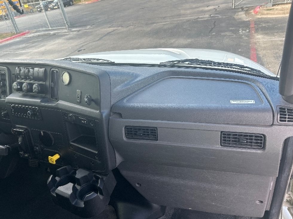 Flatbed Truck-Light and Medium Duty Trucks-International-2022-MV607-San Antonio-TX-224,118\n\t\tmiles-$ 52,750 - Image 21