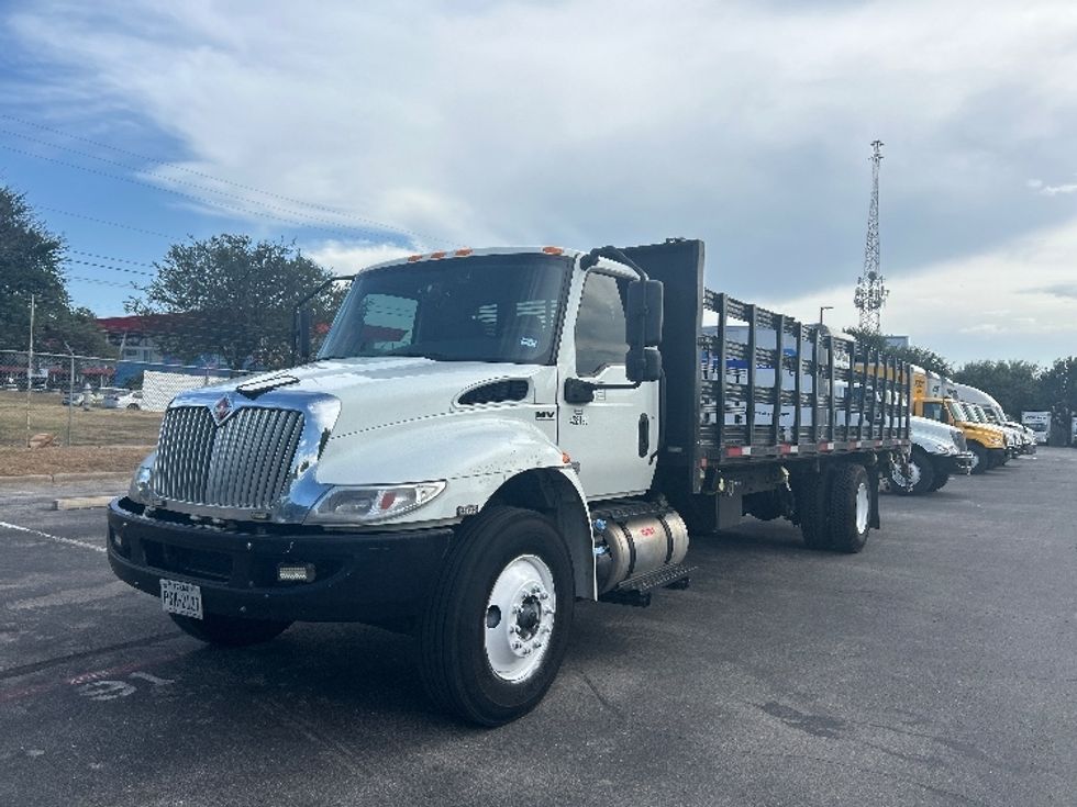 Flatbed Truck-Light and Medium Duty Trucks-International-2022-MV607-San Antonio-TX-224,118\n\t\tmiles-$ 52,750 - Image 3