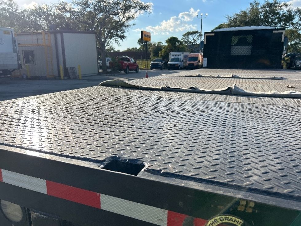 Flatbed Truck-Light and Medium Duty Trucks-International-2022-MV607-Tampa-FL-155,443\n\t\tmiles-$ 79,000 - Image 11