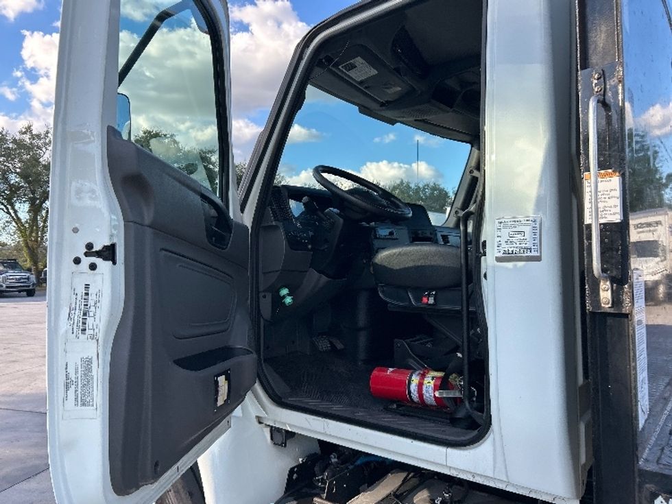 Flatbed Truck-Light and Medium Duty Trucks-International-2022-MV607-Tampa-FL-155,443\n\t\tmiles-$ 79,000 - Image 16