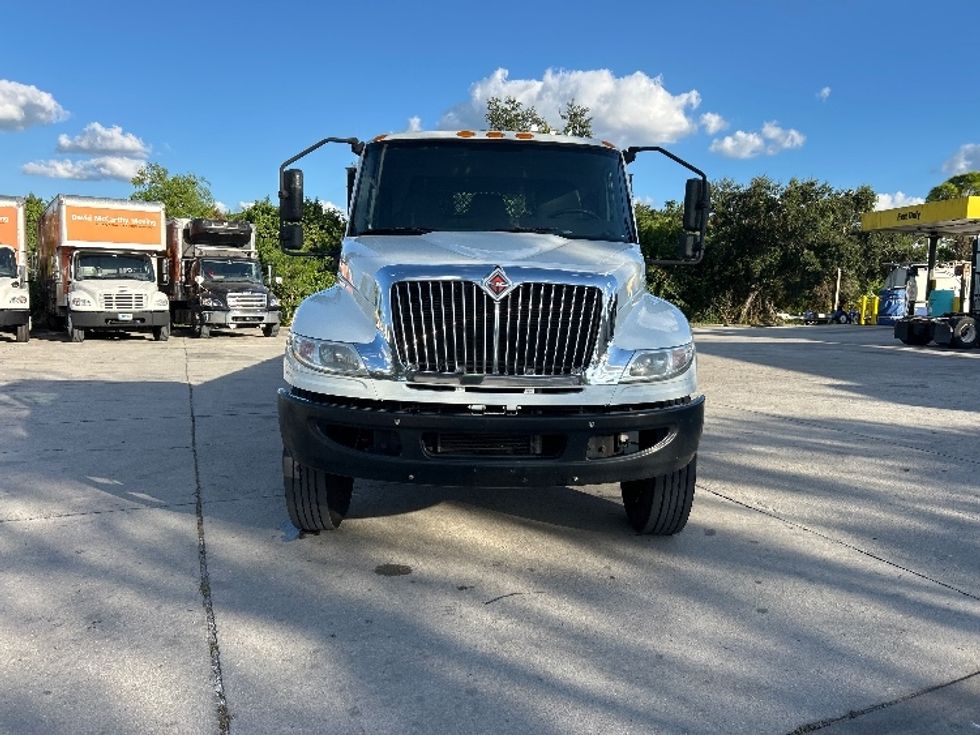 Flatbed Truck-Light and Medium Duty Trucks-International-2022-MV607-Tampa-FL-155,443\n\t\tmiles-$ 79,000 - Image 2