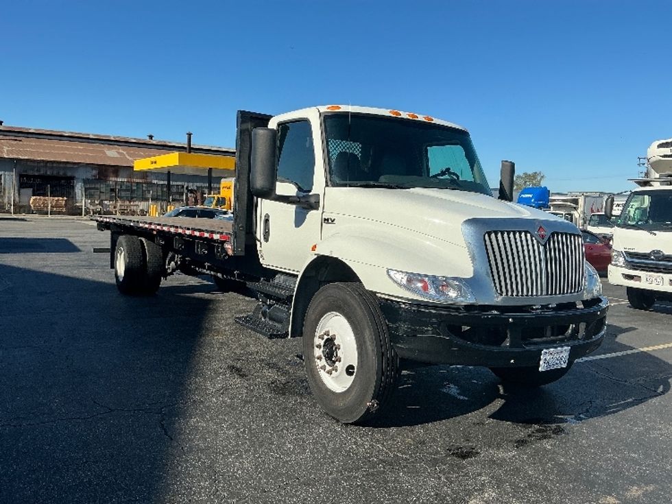 Flatbed Truck-Light and Medium Duty Trucks-International-2022-MV607-Torrance-CA-168,153\n\t\tmiles-$ 57,750 - Image 1