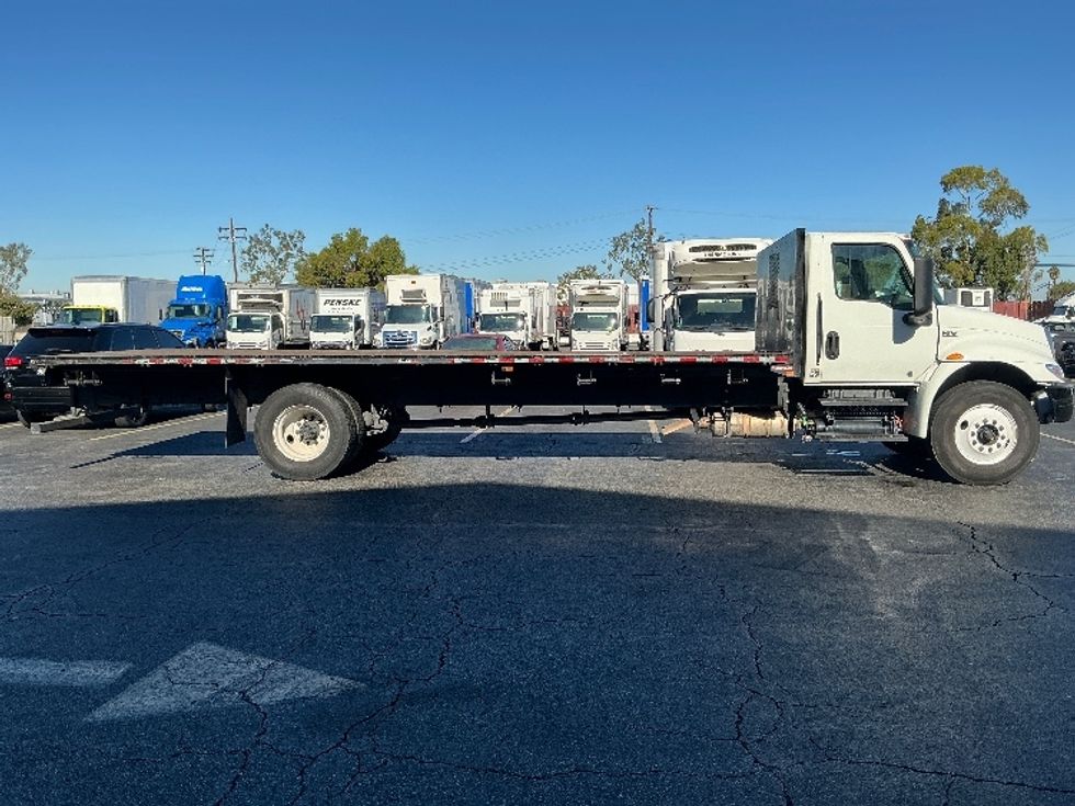 Flatbed Truck-Light and Medium Duty Trucks-International-2022-MV607-Torrance-CA-168,153\n\t\tmiles-$ 57,750 - Image 13
