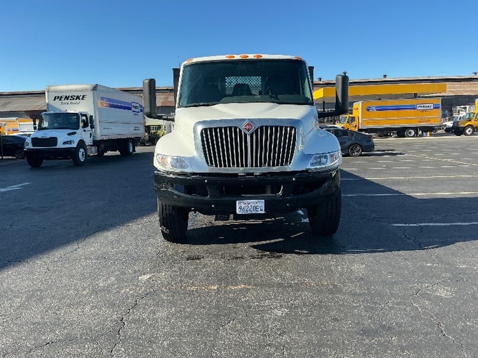 Flatbed Truck-Light and Medium Duty Trucks-International-2022-MV607-Torrance-CA-168,153\n\t\tmiles-$ 57,750 - Image 2