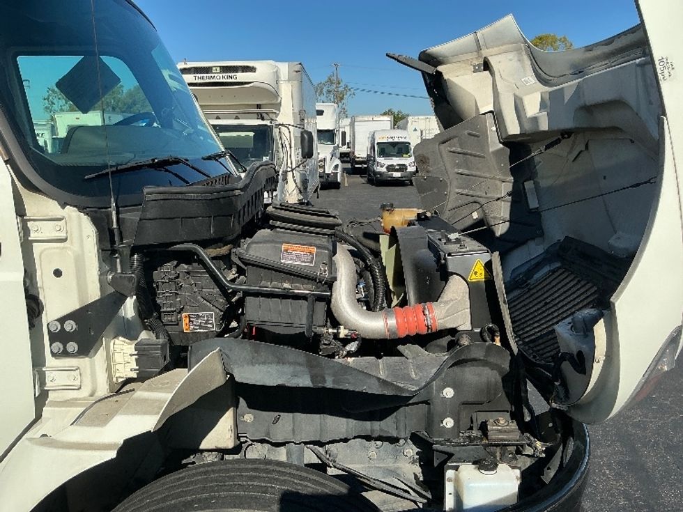 Flatbed Truck-Light and Medium Duty Trucks-International-2022-MV607-Torrance-CA-168,153\n\t\tmiles-$ 57,750 - Image 21