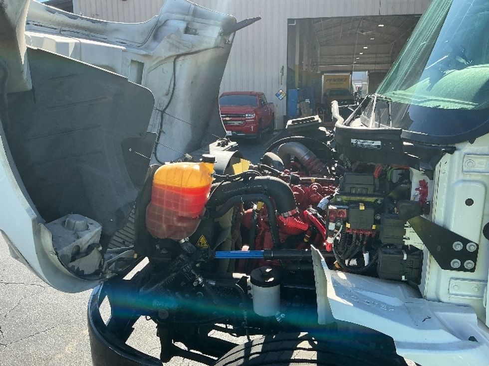 Flatbed Truck-Light and Medium Duty Trucks-International-2022-MV607-Torrance-CA-168,153\n\t\tmiles-$ 57,750 - Image 22