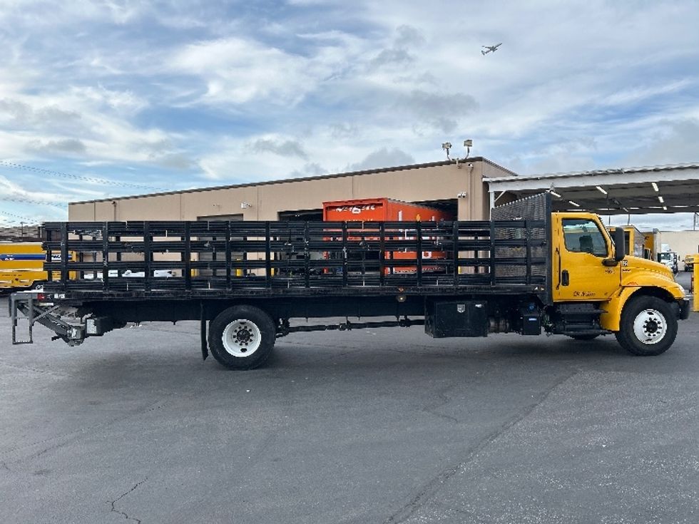 Flatbed Truck-Light and Medium Duty Trucks-International-2022-MV607-West Sacramento-CA-90,256\n\t\tmiles-$ 63,500 - Image 14