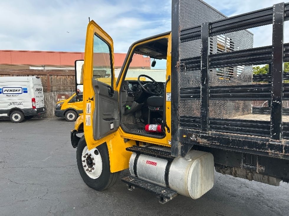 Flatbed Truck-Light and Medium Duty Trucks-International-2022-MV607-West Sacramento-CA-90,256\n\t\tmiles-$ 63,500 - Image 15