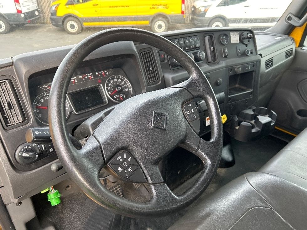 Flatbed Truck-Light and Medium Duty Trucks-International-2022-MV607-West Sacramento-CA-90,256\n\t\tmiles-$ 63,500 - Image 16