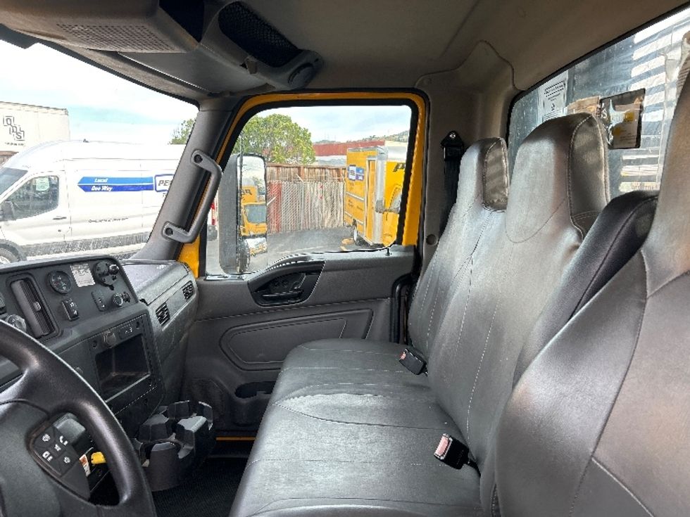Flatbed Truck-Light and Medium Duty Trucks-International-2022-MV607-West Sacramento-CA-90,256\n\t\tmiles-$ 63,500 - Image 18