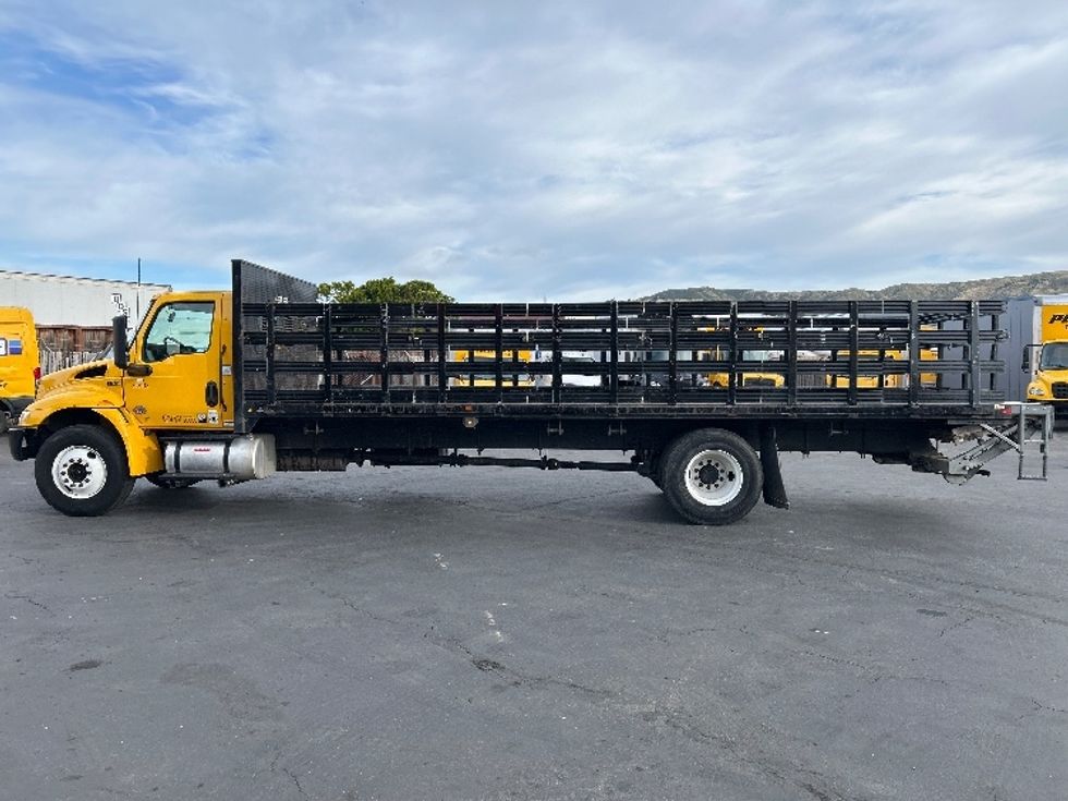 Flatbed Truck-Light and Medium Duty Trucks-International-2022-MV607-West Sacramento-CA-90,256\n\t\tmiles-$ 63,500 - Image 4