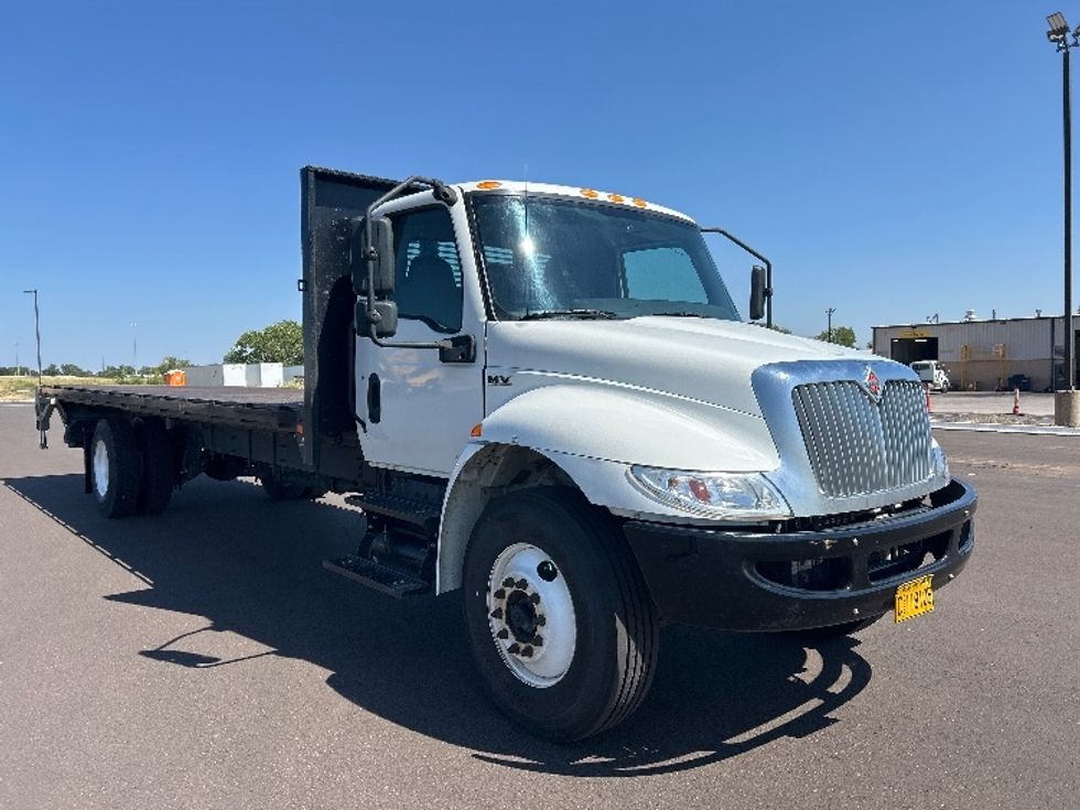 Flatbed Truck-Light and Medium Duty Trucks-International-2022-MV607-Wichita-KS-195,387\n\t\tmiles-$ 58,250 - Image 1
