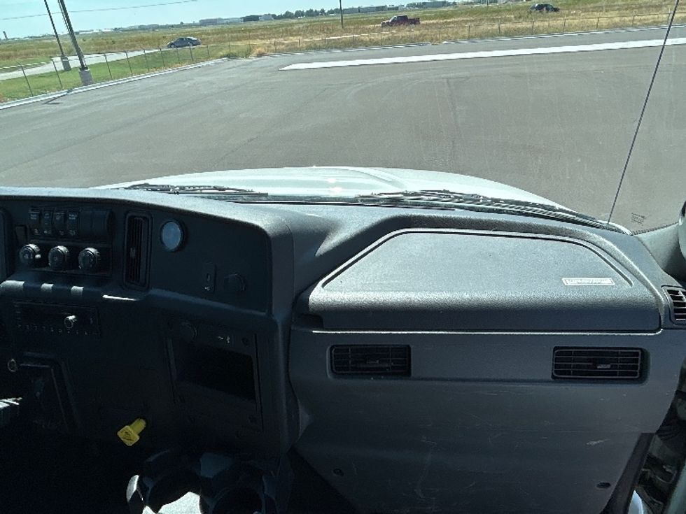 Flatbed Truck-Light and Medium Duty Trucks-International-2022-MV607-Wichita-KS-195,387\n\t\tmiles-$ 58,250 - Image 20