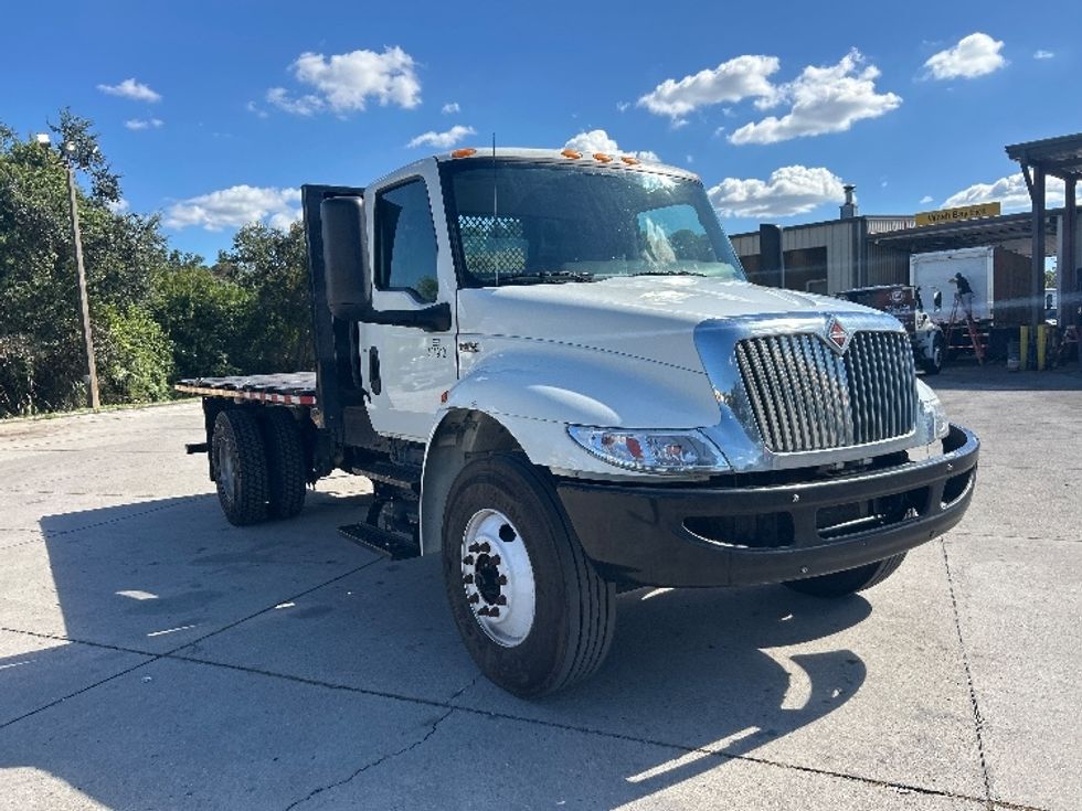 Flatbed Truck-Light and Medium Duty Trucks-International-2023-MV607-Tampa-FL-94,513\n\t\tmiles-$ 66,750 - Image 1