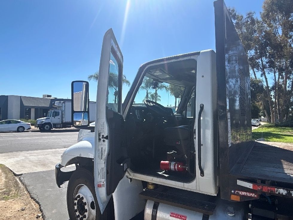 Flatbed Truck-Light and Medium Duty Trucks-International-2023-MV607-Torrance-CA-191,380\n\t\tmiles-$ 63,750 - Image 15