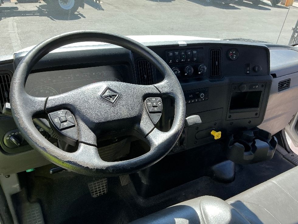 Flatbed Truck-Light and Medium Duty Trucks-International-2023-MV607-Torrance-CA-191,380\n\t\tmiles-$ 63,750 - Image 17