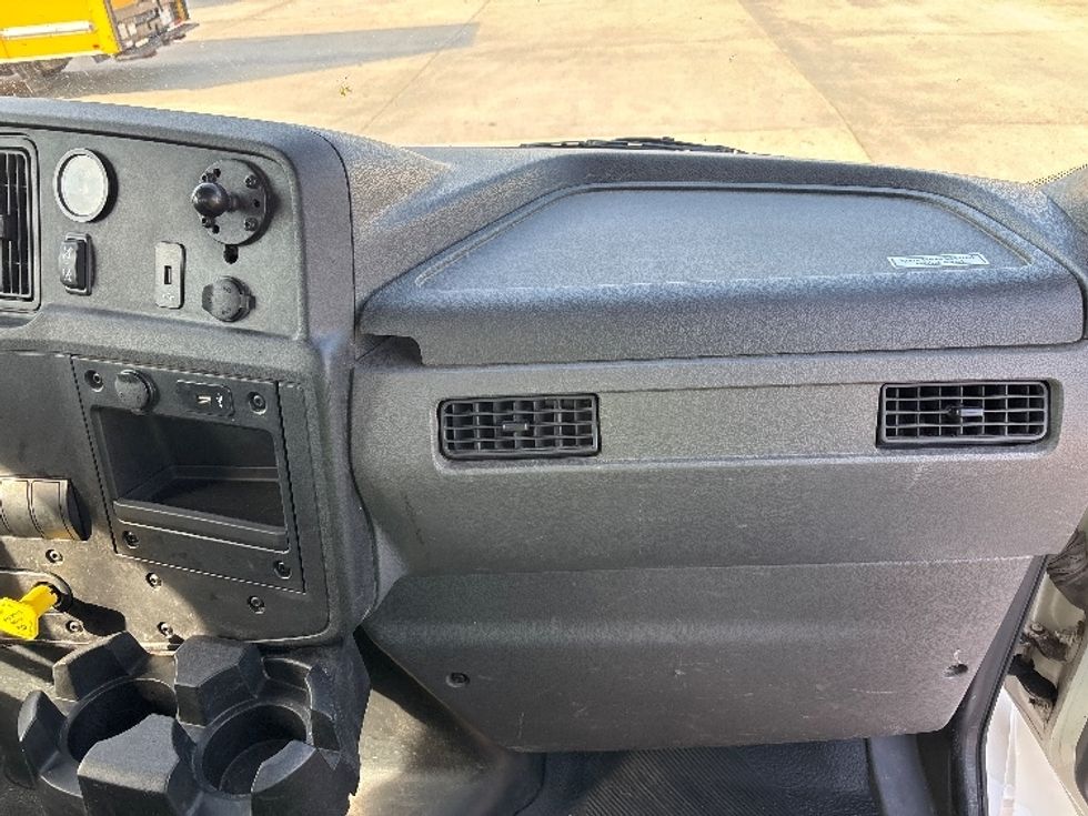 Flatbed Truck-Light and Medium Duty Trucks-International-2023-MV607N-Mobile-AL-49,660\n\t\tmiles-$ 82,750 - Image 14