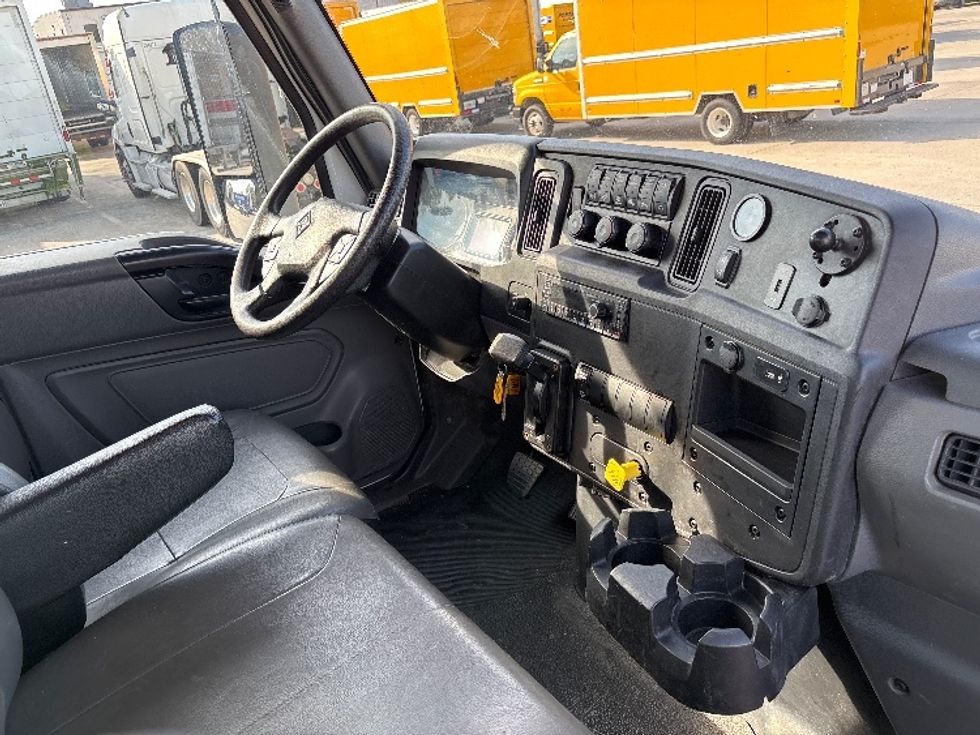 Flatbed Truck-Light and Medium Duty Trucks-International-2023-MV607N-Mobile-AL-49,660\n\t\tmiles-$ 82,750 - Image 15