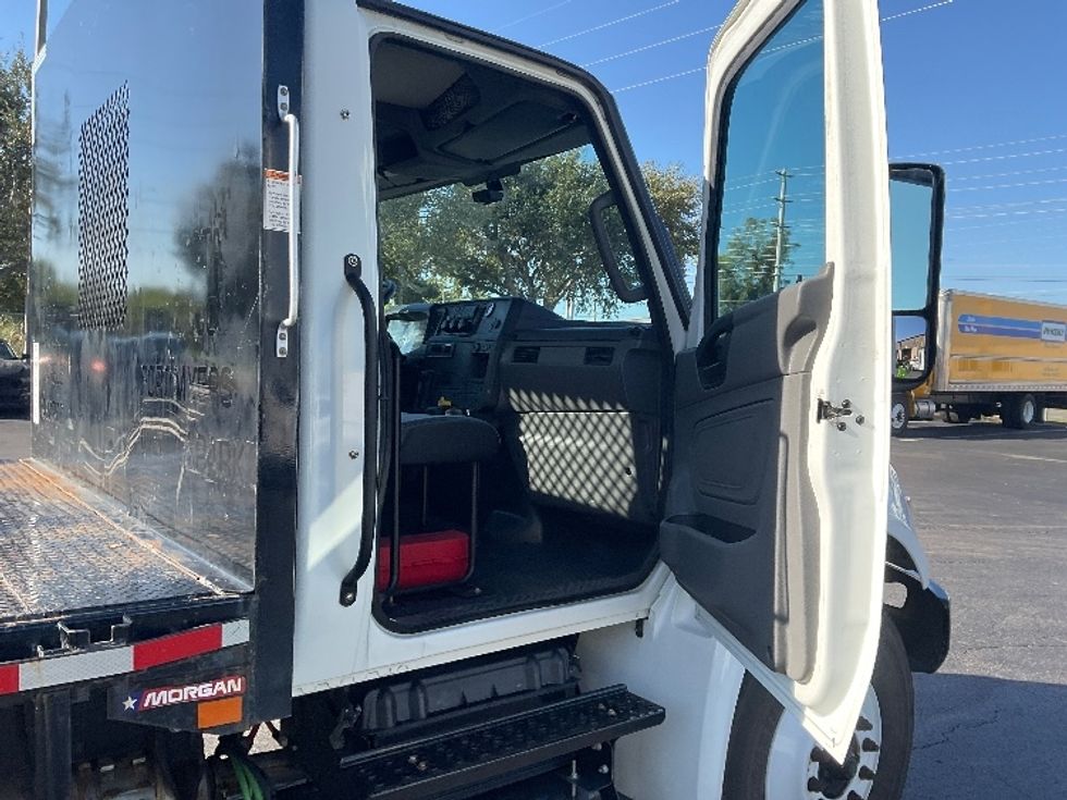Flatbed Truck-Light and Medium Duty Trucks-International-2023-MV607N-Tampa-FL-45,251\n\t\tmiles-$ 73,500 - Image 18
