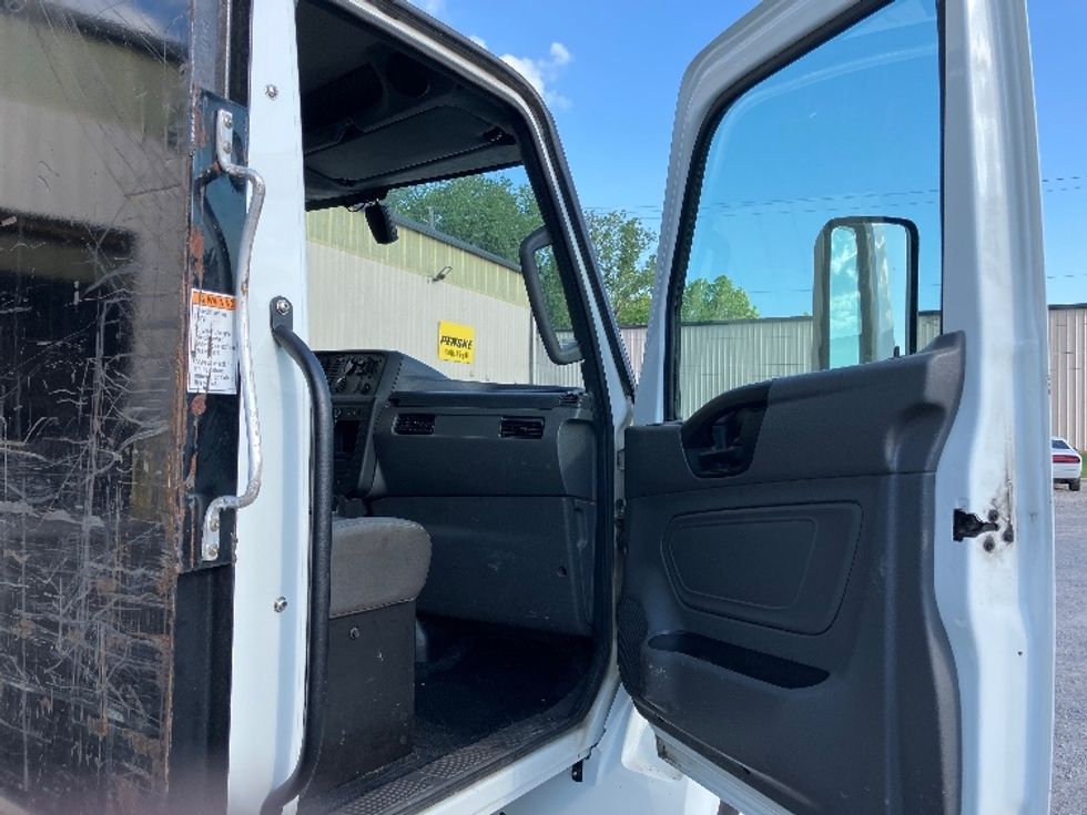 Flatbed Truck-Light and Medium Duty Trucks-International-2024-MV607N-Birmingham-AL-169,128\n\t\tmiles-$ 65,500 - Image 19