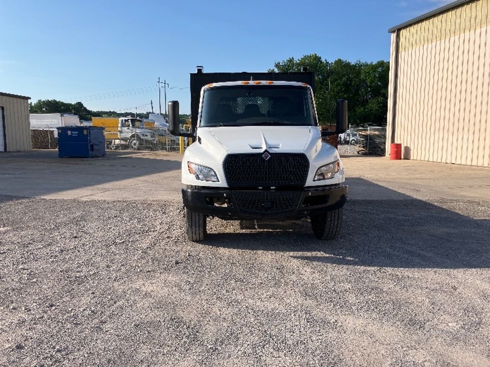 Flatbed Truck-Light and Medium Duty Trucks-International-2024-MV607N-Birmingham-AL-169,128\n\t\tmiles-$ 65,500 - Image 2
