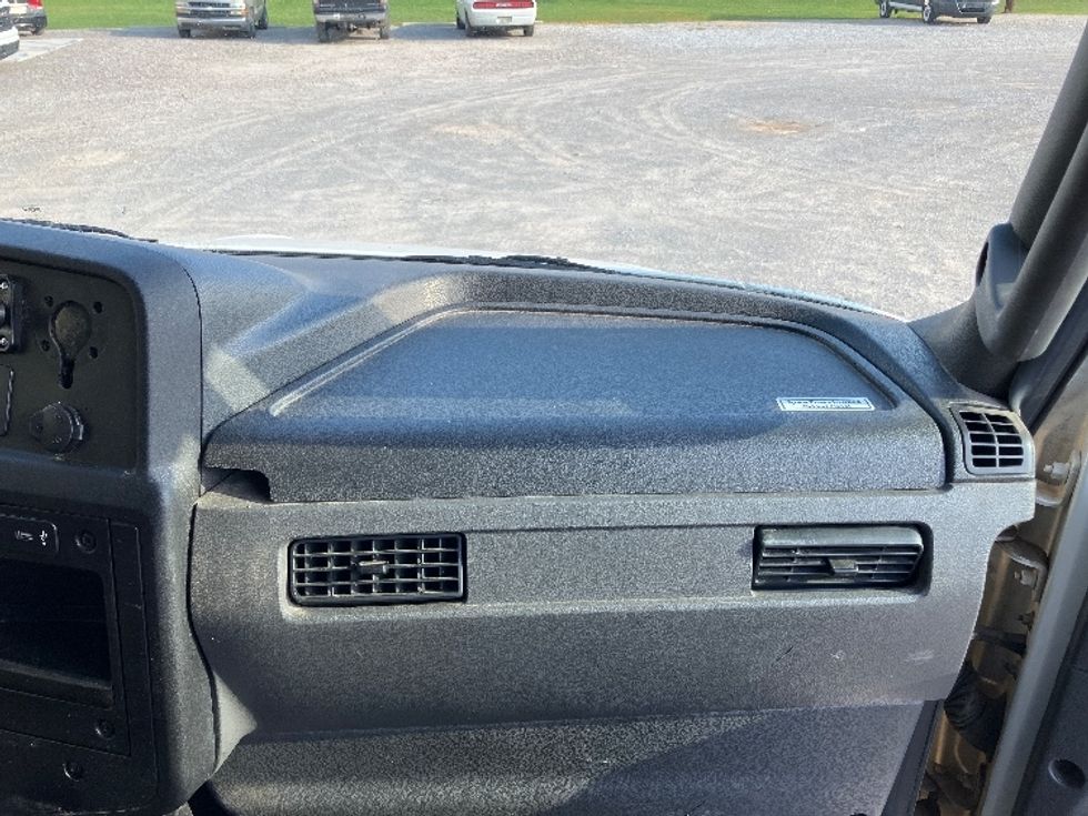 Flatbed Truck-Light and Medium Duty Trucks-International-2024-MV607N-Birmingham-AL-169,128\n\t\tmiles-$ 65,500 - Image 20