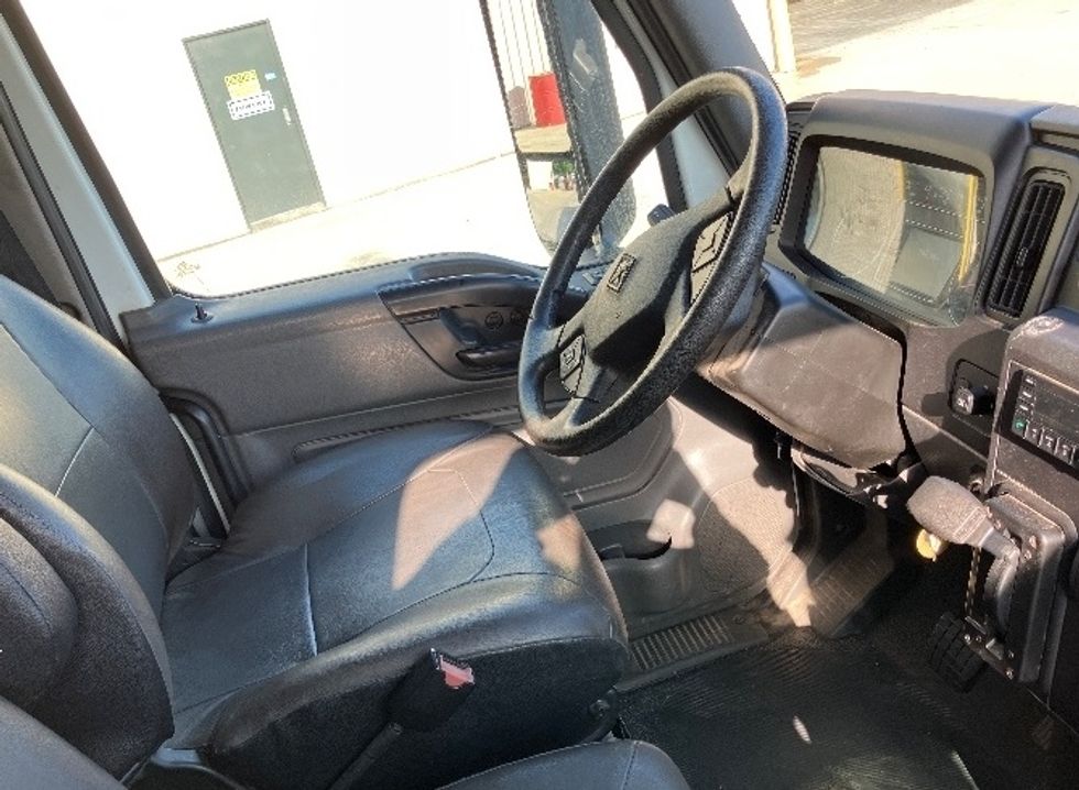 Flatbed Truck-Light and Medium Duty Trucks-International-2024-MV607N-Birmingham-AL-169,128\n\t\tmiles-$ 65,500 - Image 21