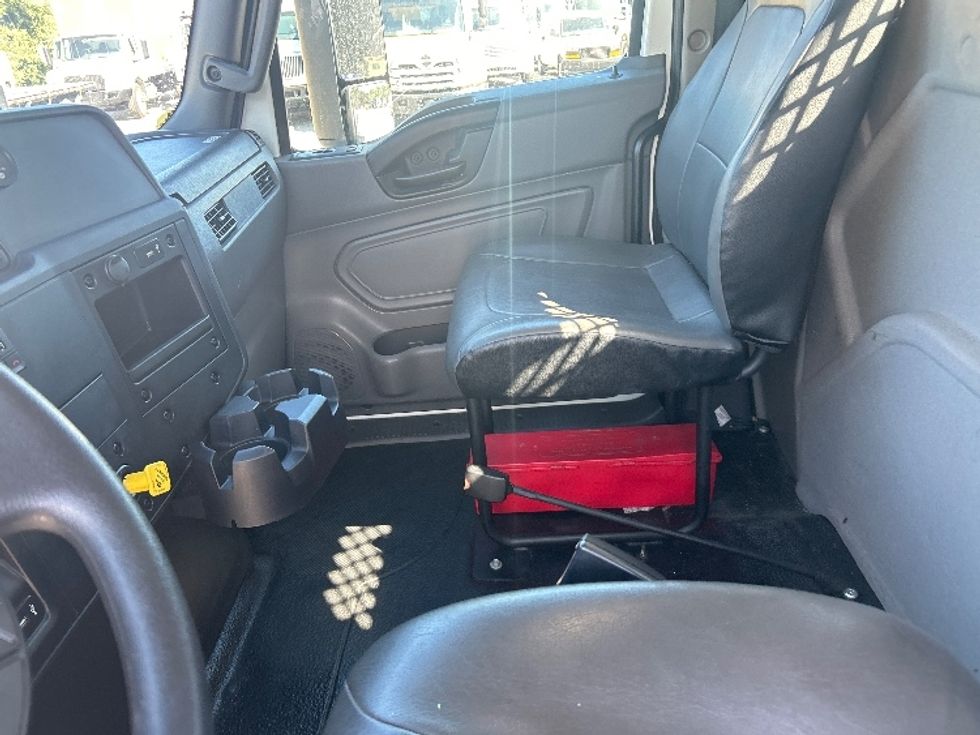 Flatbed Truck-Light and Medium Duty Trucks-International-2024-MV607N-Tampa-FL-45,680\n\t\tmiles-$ 105,000 - Image 19