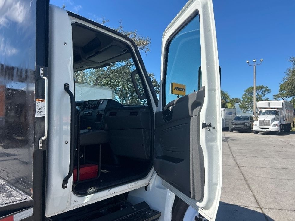 Flatbed Truck-Light and Medium Duty Trucks-International-2024-MV607N-Tampa-FL-45,680\n\t\tmiles-$ 105,000 - Image 20