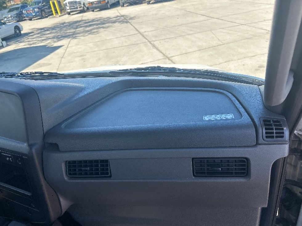 Flatbed Truck-Light and Medium Duty Trucks-International-2024-MV607N-Tampa-FL-45,680\n\t\tmiles-$ 105,000 - Image 21