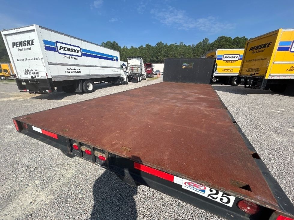 Flatbed Truck-Light and Medium Duty Trucks-Isuzu-2006-NPR-Fayetteville-NC-208,177\n\t\tmiles-$ 7,500 - Image 11