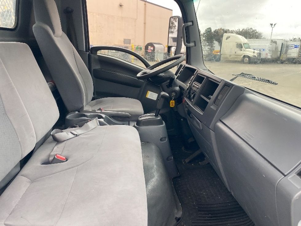 Flatbed Truck-Light and Medium Duty Trucks-Isuzu-2016-NPR-Fontana-CA-124,694\n\t\tmiles-$ 22,250 - Image 21