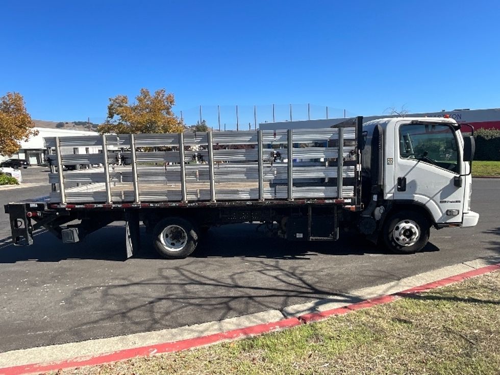 Flatbed Truck-Light and Medium Duty Trucks-Isuzu-2016-NPR-Hayward-CA-149,623\n\t\tmiles-$ 32,500 - Image 15