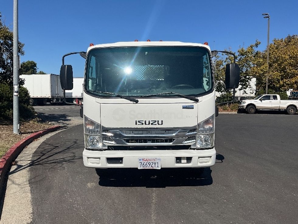 Flatbed Truck-Light and Medium Duty Trucks-Isuzu-2016-NPR-Hayward-CA-149,623\n\t\tmiles-$ 32,500 - Image 2