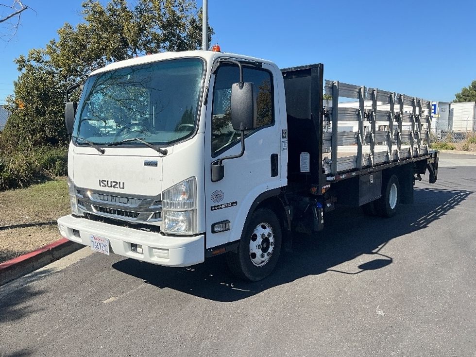 Flatbed Truck-Light and Medium Duty Trucks-Isuzu-2016-NPR-Hayward-CA-149,623\n\t\tmiles-$ 32,500 - Image 3