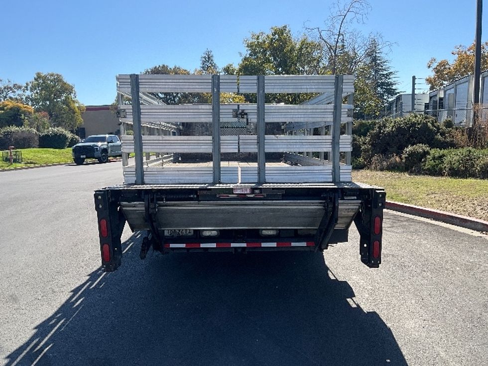 Flatbed Truck-Light and Medium Duty Trucks-Isuzu-2016-NPR-Hayward-CA-149,623\n\t\tmiles-$ 32,500 - Image 8