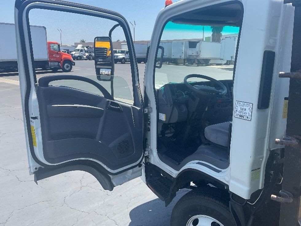 Flatbed Truck-Light and Medium Duty Trucks-Isuzu-2016-NPR-La Mirada-CA-147,625\n\t\tmiles-$ 28,750 - Image 16