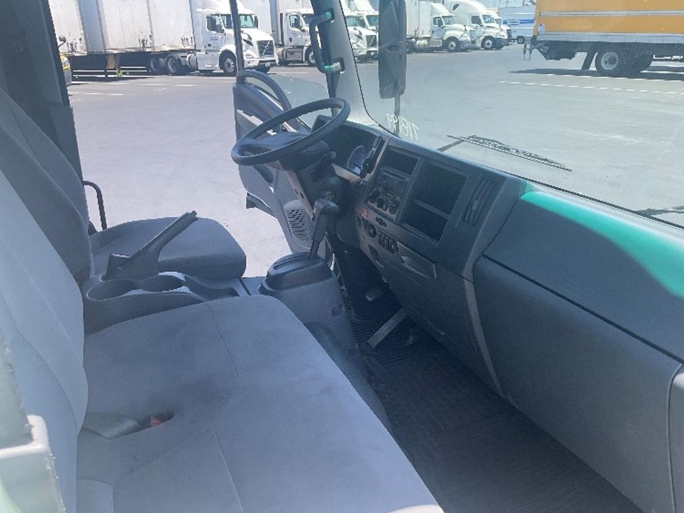 Flatbed Truck-Light and Medium Duty Trucks-Isuzu-2016-NPR-La Mirada-CA-147,625\n\t\tmiles-$ 28,750 - Image 22