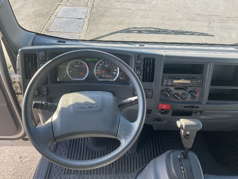 Flatbed Truck-Light and Medium Duty Trucks-Isuzu-2016-NPR-La Mirada-CA-88,701\n\t\tmiles-$ 28,000 - Image 13