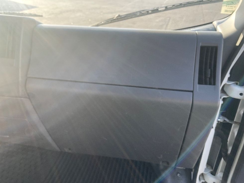 Flatbed Truck-Light and Medium Duty Trucks-Isuzu-2016-NPR-La Mirada-CA-88,701\n\t\tmiles-$ 28,000 - Image 19