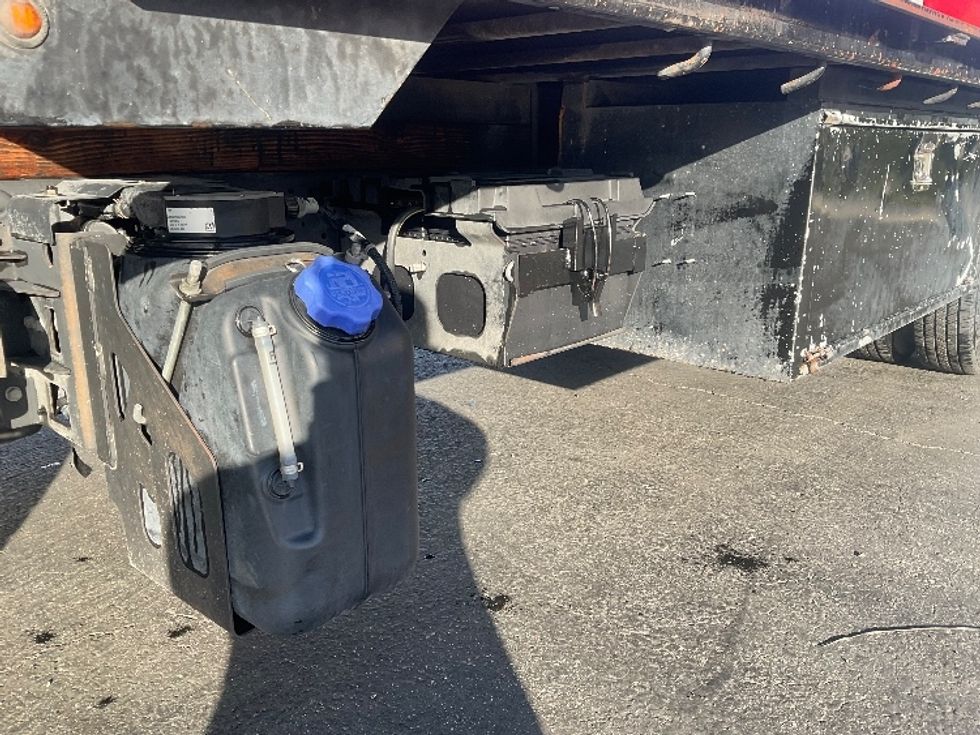 Flatbed Truck-Light and Medium Duty Trucks-Isuzu-2016-NPR-La Mirada-CA-88,701\n\t\tmiles-$ 28,000 - Image 5