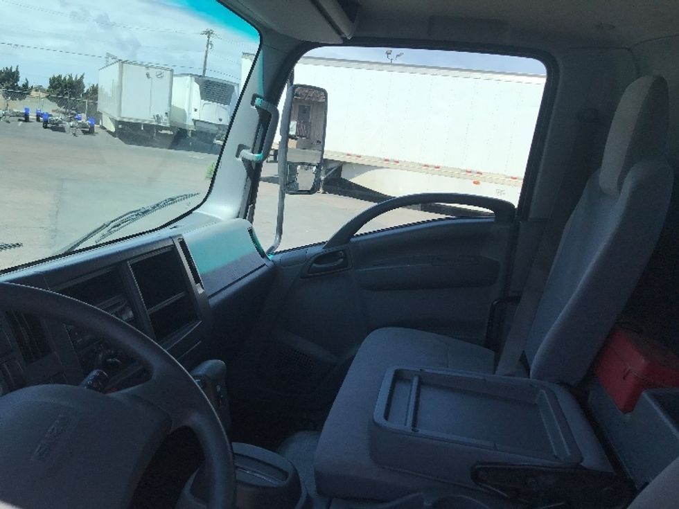 Flatbed Truck-Light and Medium Duty Trucks-Isuzu-2016-NPR-National City-CA-75,370\n\t\tmiles-$ 32,500 - Image 19