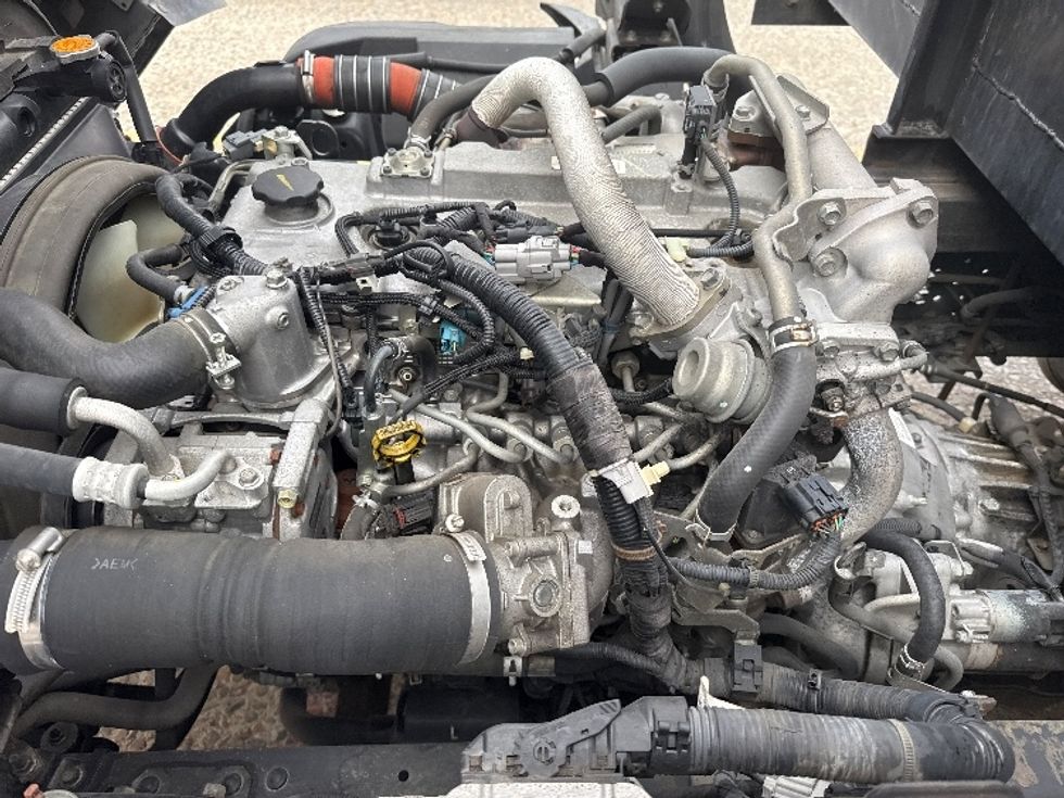 Flatbed Truck-Light and Medium Duty Trucks-Isuzu-2016-NPR-San Marcos-CA-133,405\n\t\tmiles-$ 28,750 - Image 24